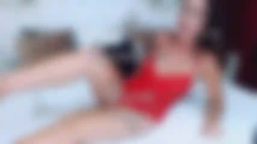 Sensuelle, me taquinant et me baisant pendant 20 minutes. Ça vaut le coup, crois-moi.