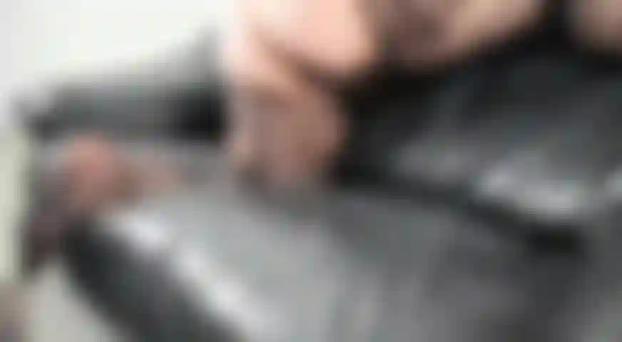 Laisse-moi te séduire avec mon corps, te faire une pipe et me baiser.