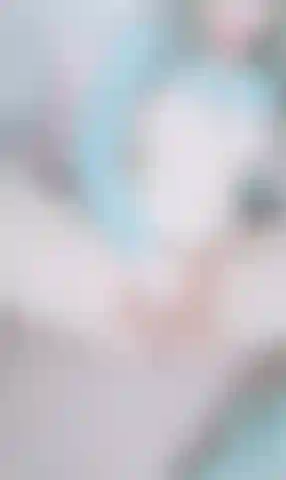 Doigté de chatte humide et sperme.