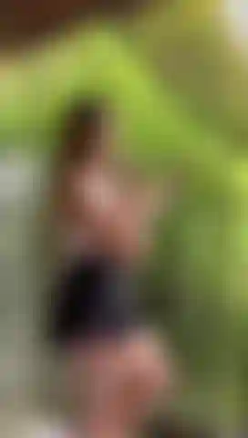 What do you prefer? That I behave like an elegant lady or that I show you my open mind?