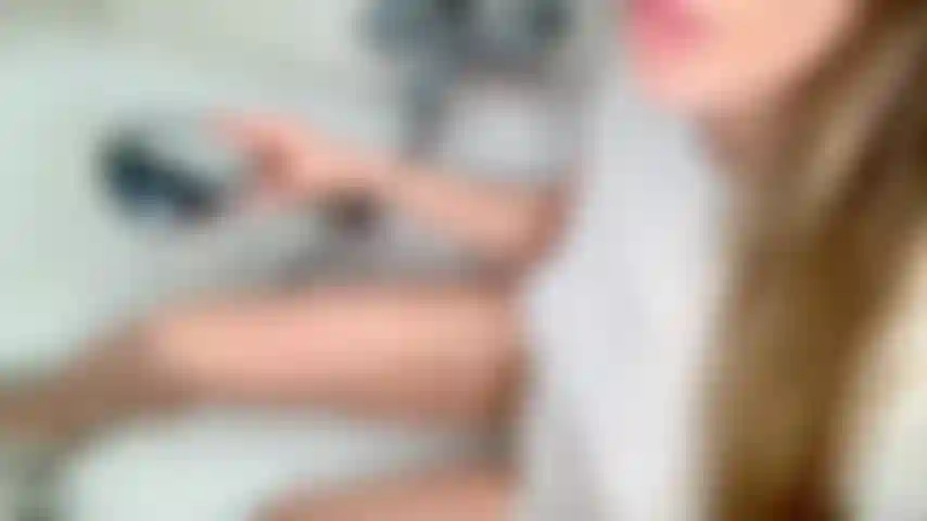 T-shirt mouillé / douche.