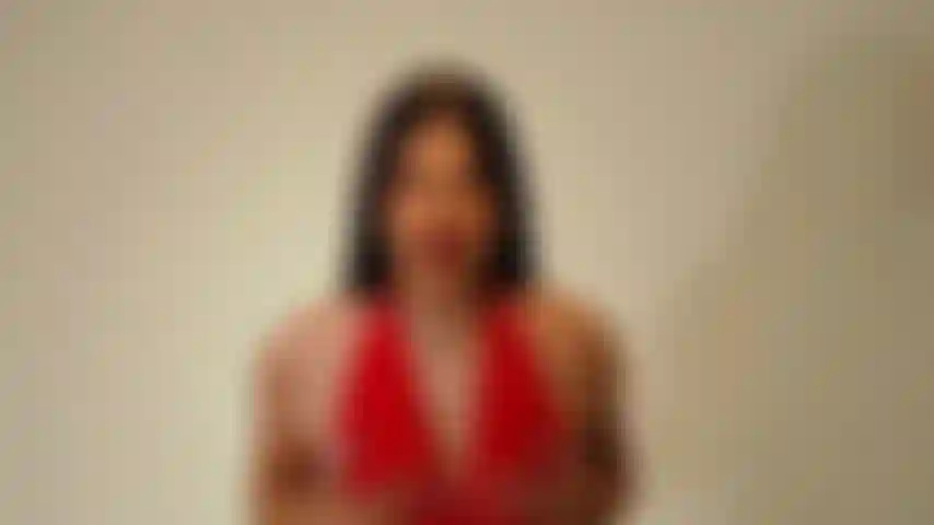 Let me show you my sensual and erotic curves, in a moment of provocation and seduction