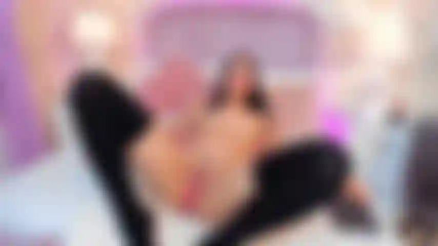 I play with my pussy