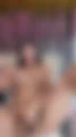 PUT YOUR FINGERS IN MY PUSSY PLEASE