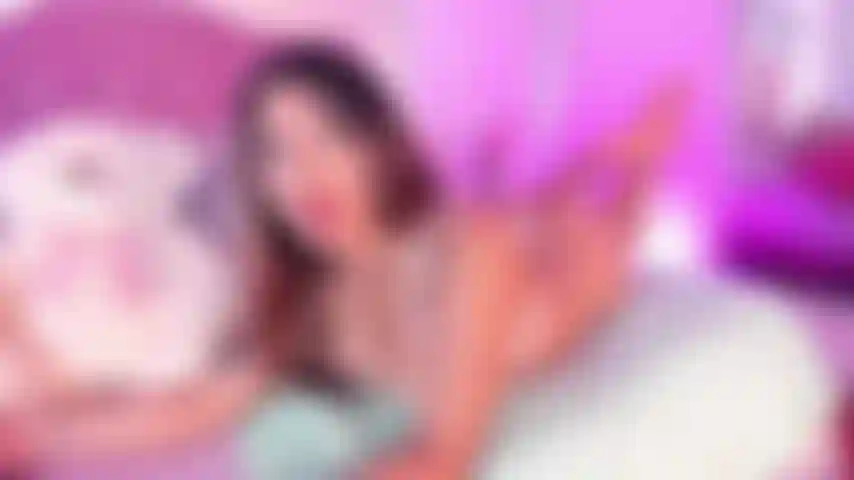 J'ai besoin de ta bite dans ma bouche.