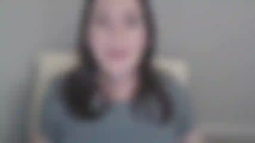 Je suis enceinte et tu vénères mon trou du cul poilu. Assez simple, hein ?