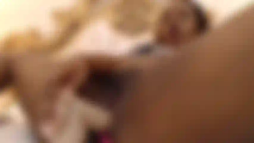 Ma chatte baise ta grosse bite.