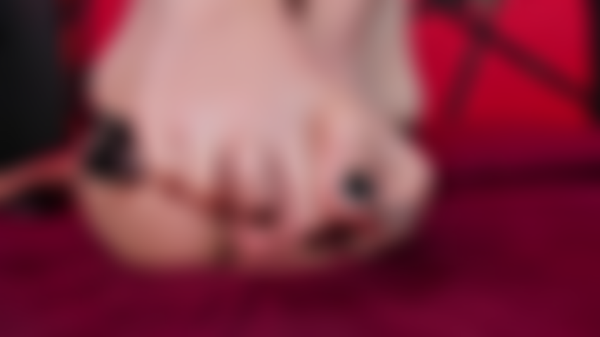 J'utilise mes pieds pour taquiner et titiller.