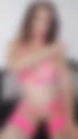 - First Date with My Lobster Claw -After purchasing my rabbit vibrator, I just had to film my first encounter with it. This is one of my first videos ever, so I am sure you will enjoy this one.