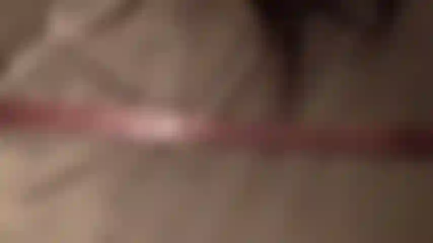 Un bain chaud ça te va ? Plus chaude que mon gros cul qui rebondit !