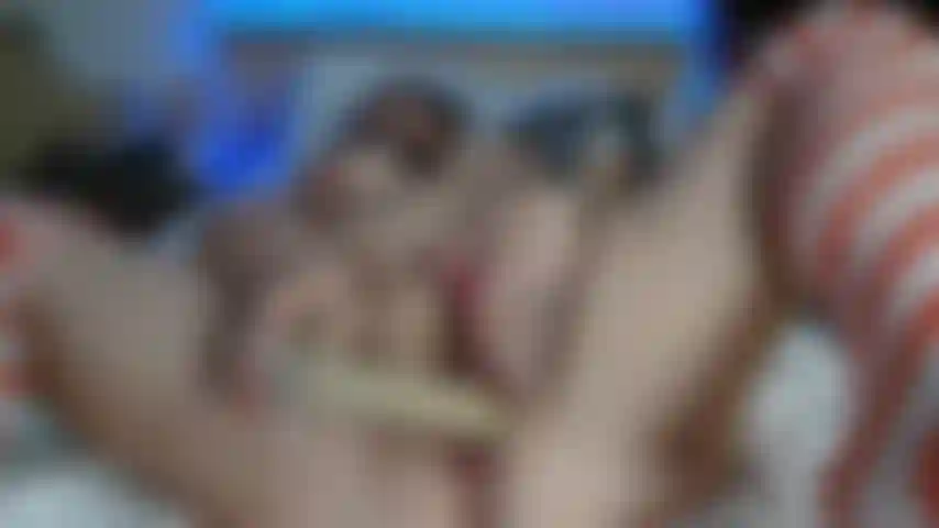 Hey, l'équipe de kepi ! Attachez vos ceintures pour une chevauchée sauvage, je plonge dans un rare solo anal avec double pénétration ! Prête à me voir repousser mes limites ? Ne manquez pas ce spectacle intense !