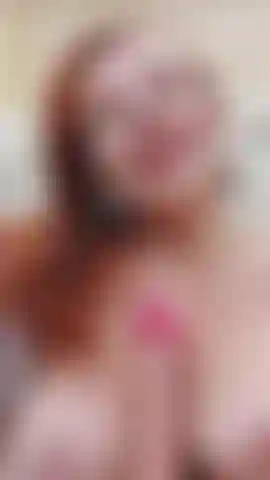 Bain de sperme, seins, visage.
