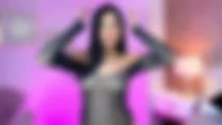 Hey I'm Khloe!  Why don't you come and spoil me a little?