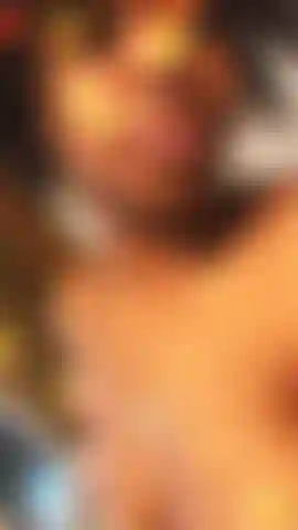 Une douche sexy, une fille d'à côté ! Nue prête à l'action. Comment vas-tu maintenant ne t'as pas vu dernièrement ?