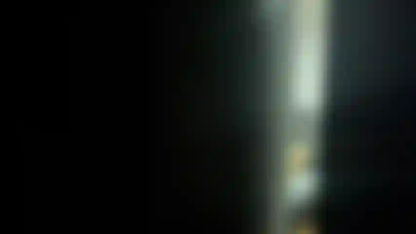 Prête à être ton jouet.