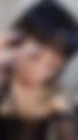 I want you to fill my face with saliva, I love it