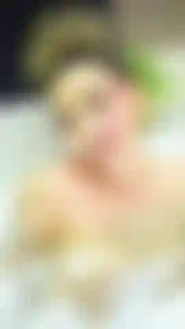 Conversation sale dans le jacuzzi partie 2.