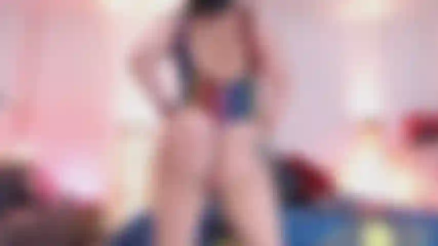 Je veux juste vous montrer un peu de moi et j'espère que vous voulez me connaître et m'essayer... Vous pouvez aussi jouer à ma galerie vidéo privée si vous voulez l'acheter et la prendre pour toi!!