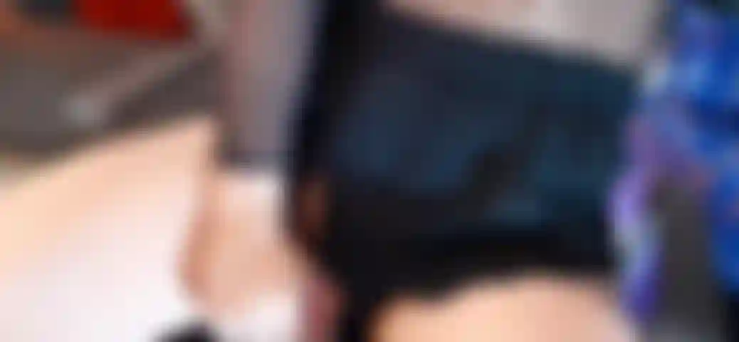 Je regardais des vidéos porno alors je fais cette vidéo pour vous montrer le chemin pendant que je me plais.