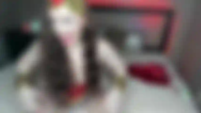 Une femme merveilleuse et une crème fouettée.