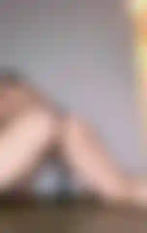 Crotchless oil twerk and dildo play