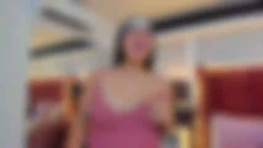 Très sensuelle et avec une masturbation avec mon jouet.