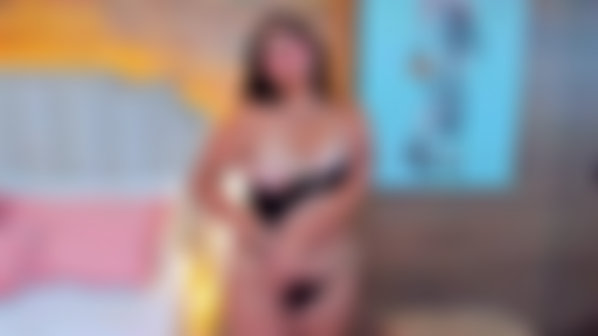 Quel plaisir de me masturber pour toi, ma chatte est si humide.