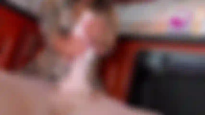 Pov, en train de me masturber.