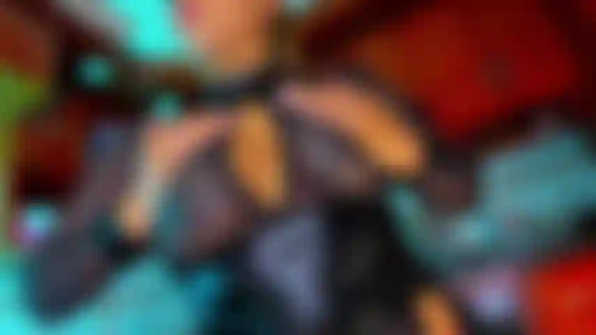 Éjacule sur mes seins ?