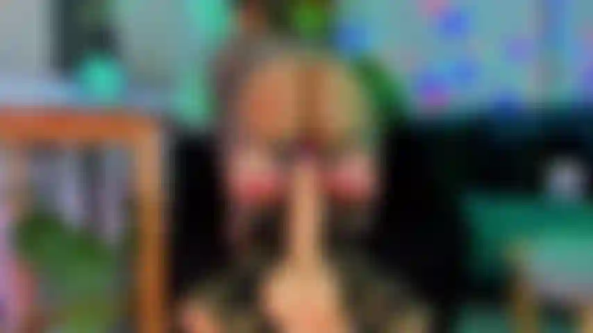 Coquine avec mes pieds.