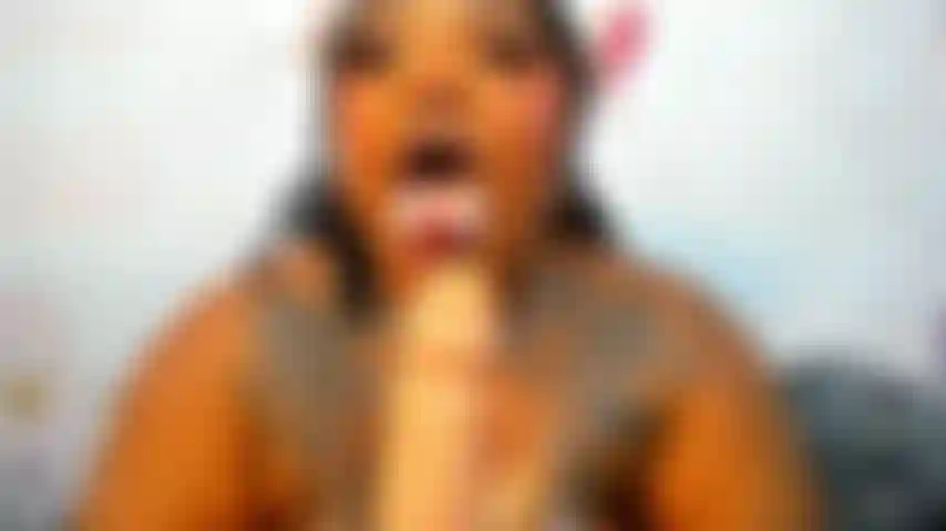 SHOW  SALIVA  BLOWJOB