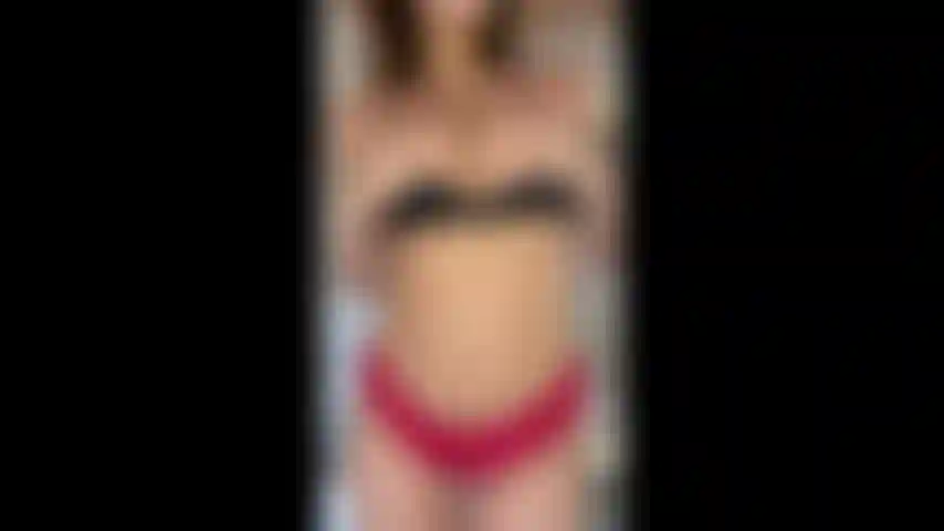 Vous suppliant de me baiser le cul anal joi.