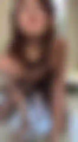 Le body reste en place pendant qu'on baise.