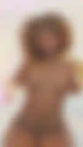 mmmmm come suck my tits