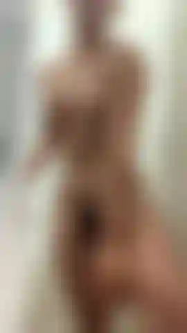 Prenons une douche chaude bébé.