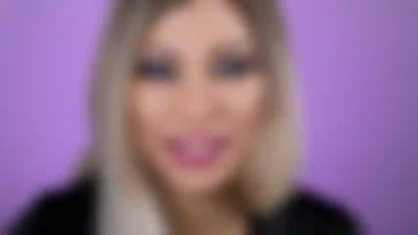 Embrassant le verre.