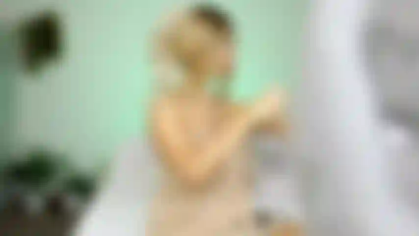 Mon demi-frère m'a creampied.