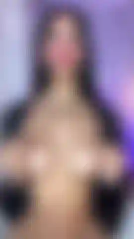 Mes seins.