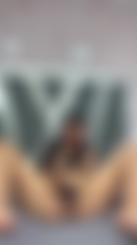 Tu aimes me regarder vibrer avec mon jouet ?