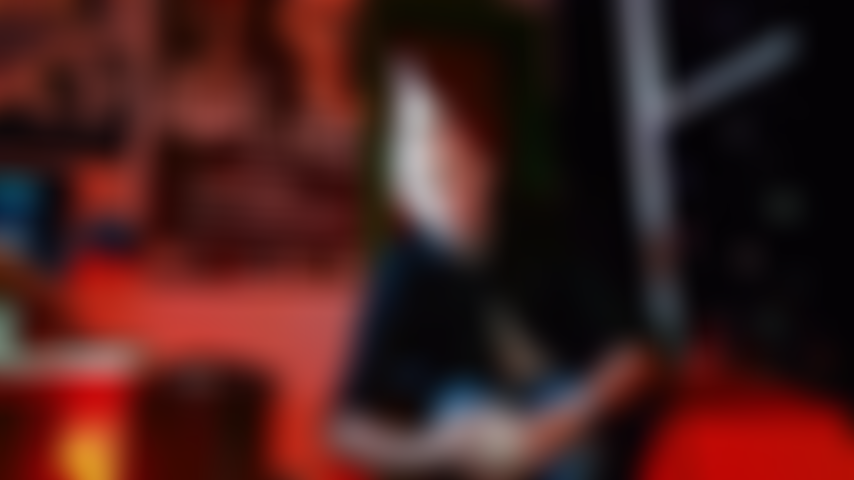 Adore les pieds de ton tyran !