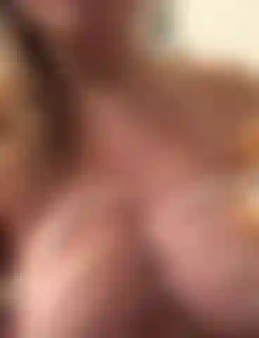 Des seins moussants.