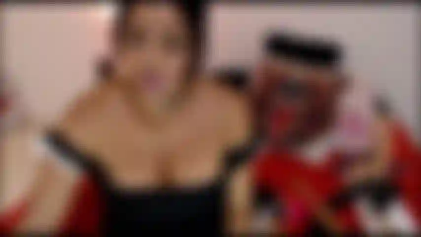 Baise la chatte avec une grosse bite noire.