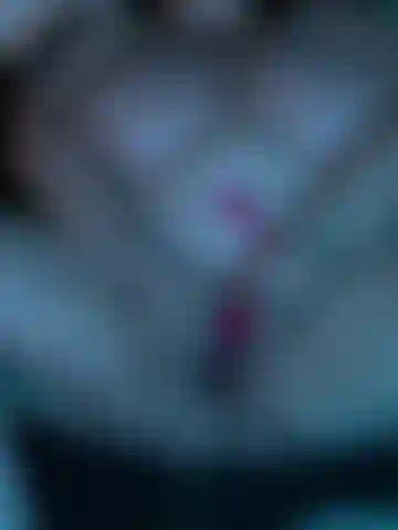 Je baise ma chatte crémeuse avec mon gode en verre