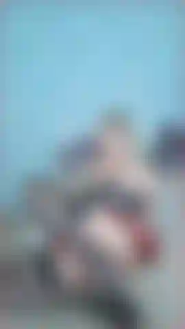 Mon gode dans mon petit trou du cul a l'air si chaud.