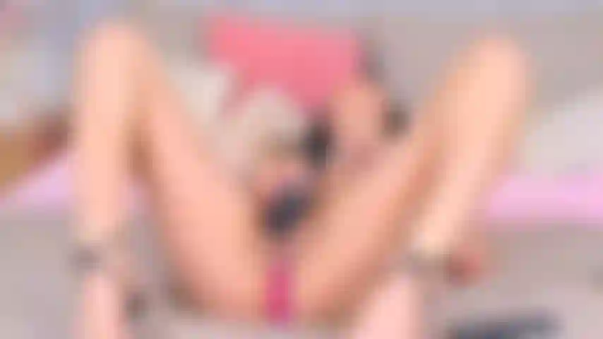 My pussy feels really horny; it needs to feel you inside me until I reach the height of pleasure 🔥
