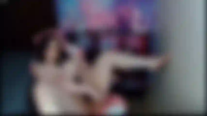 Je jouis pour tes 3 fois (giclée en gros plan).