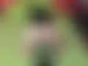 Regarde ce cul incroyable ! N'est-ce pas merveilleux de voir comment elle tremble dans ce petit string ? Twerk, secoue, roule mmmmm tout pour toi. Viens prendre ce gros cul bébé !