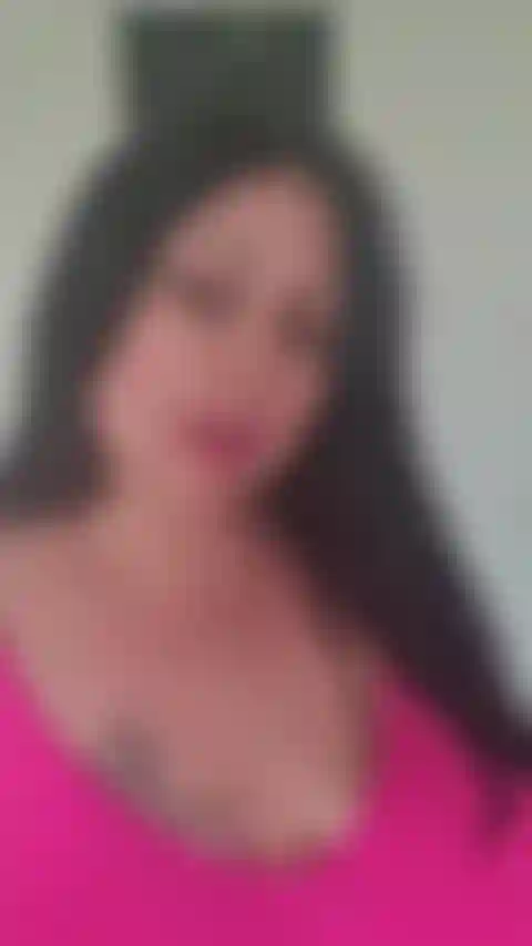 Taquine tout le corps.