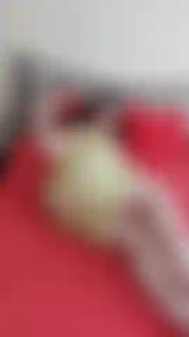 Tout tourne autour de mon incroyable cul nu en résille :)).