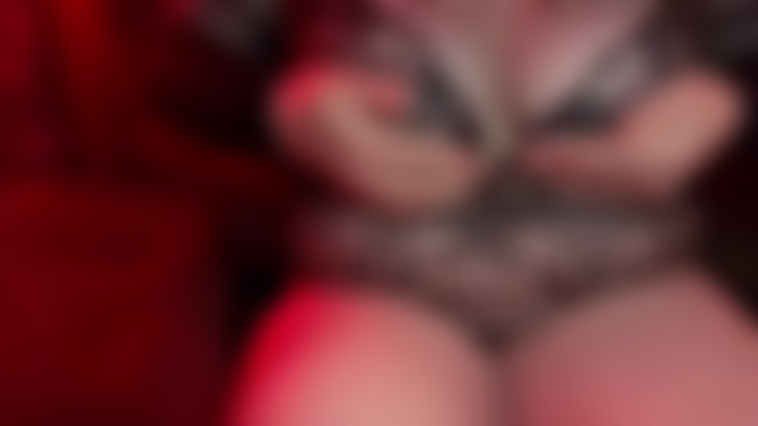Une chatte milf.